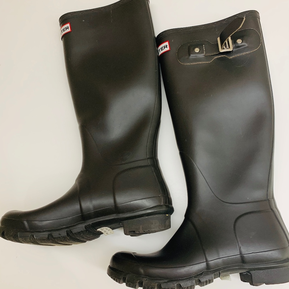 Hunter Women's Original Tall Rain Boot, Size 5